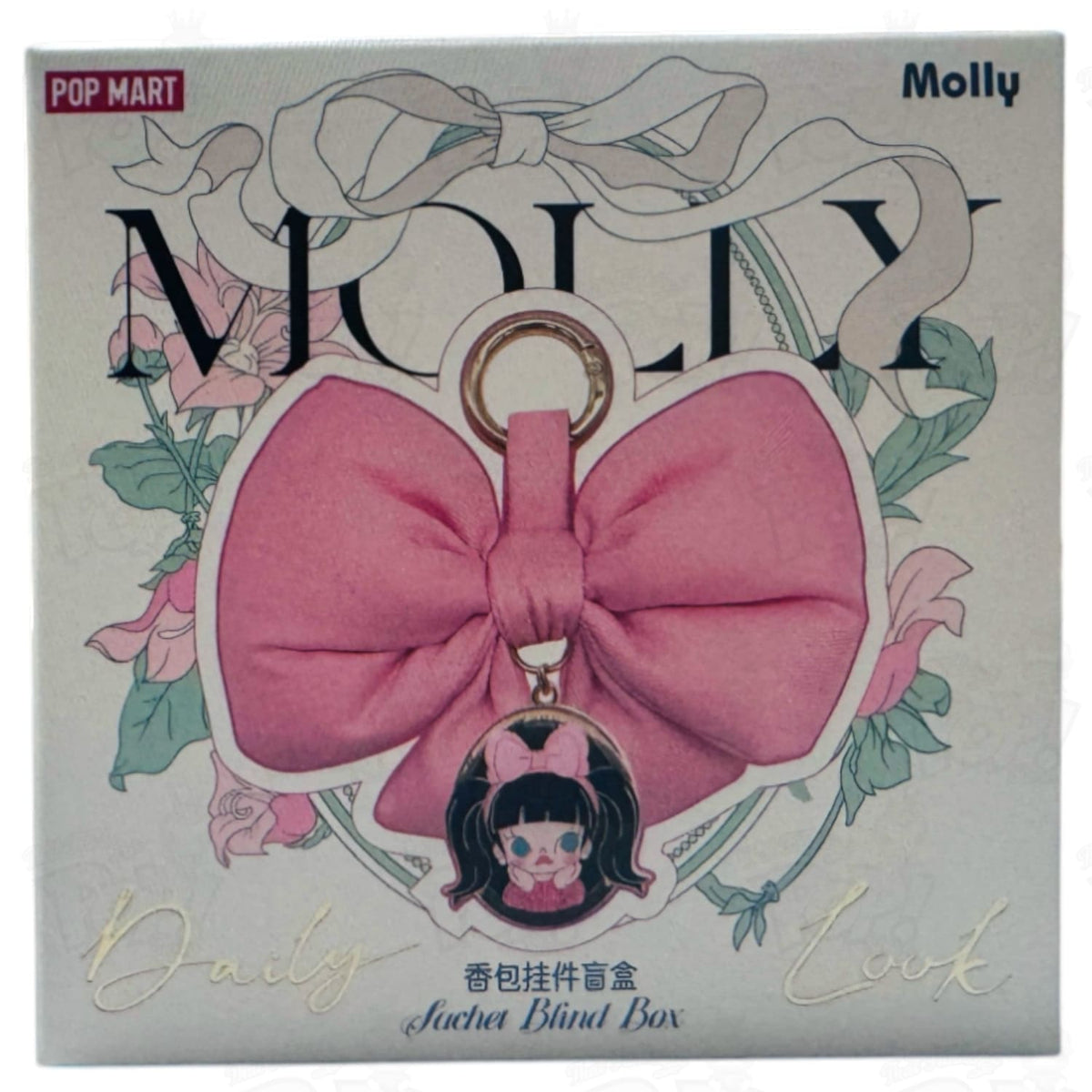 pop-mart-molly-daily-look-